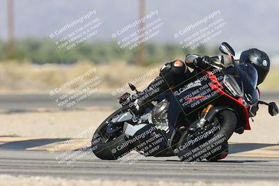 media/Oct-13-2025-Moto Forza (Mon) [[a66d839500]]/2-A Group/Session 3 (Turn 16)/